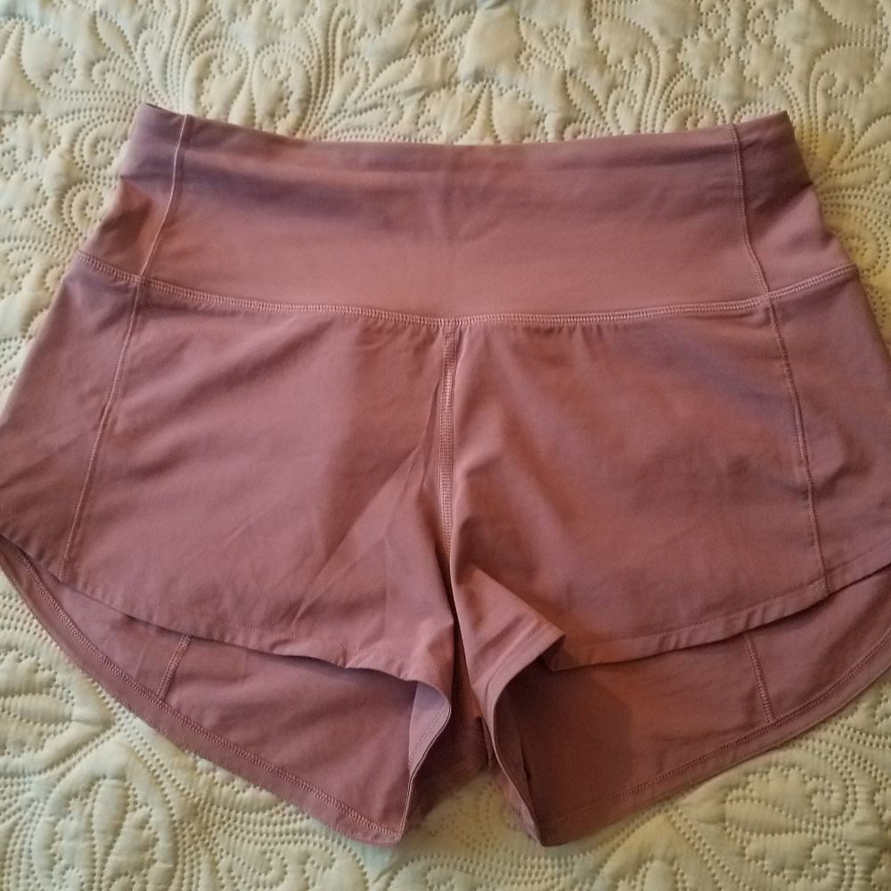Lululemon Speed Up short High Rise size 4